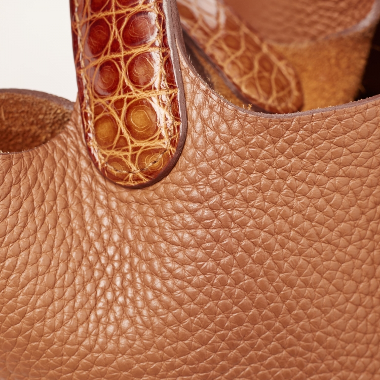 Pre Owned Hermes Gold Taurillon Clemence Leather and Alligator Touch Picotin Lock 18 Bag