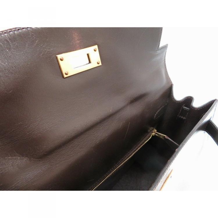 مملوكة مسبقًا Hermes Dark Brown Box Calf Leather Gold Hardware Kelly Sellier 28 Bag