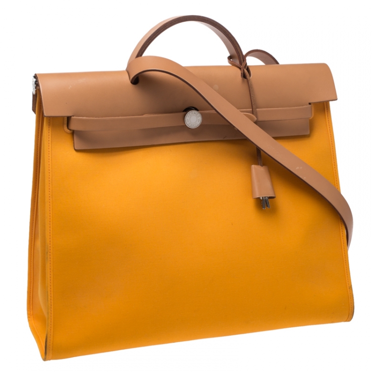 Pre Owned Hermes Jeune D'Or Canvas and Leather Herbag Zip 39 Bag