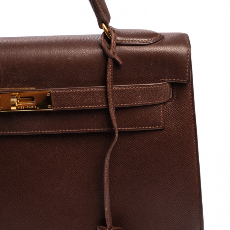 مملوكة مسبقًا Hermes Chocolat Courchevel Leather Gold Hardware Kelly Sellier 32 Bag