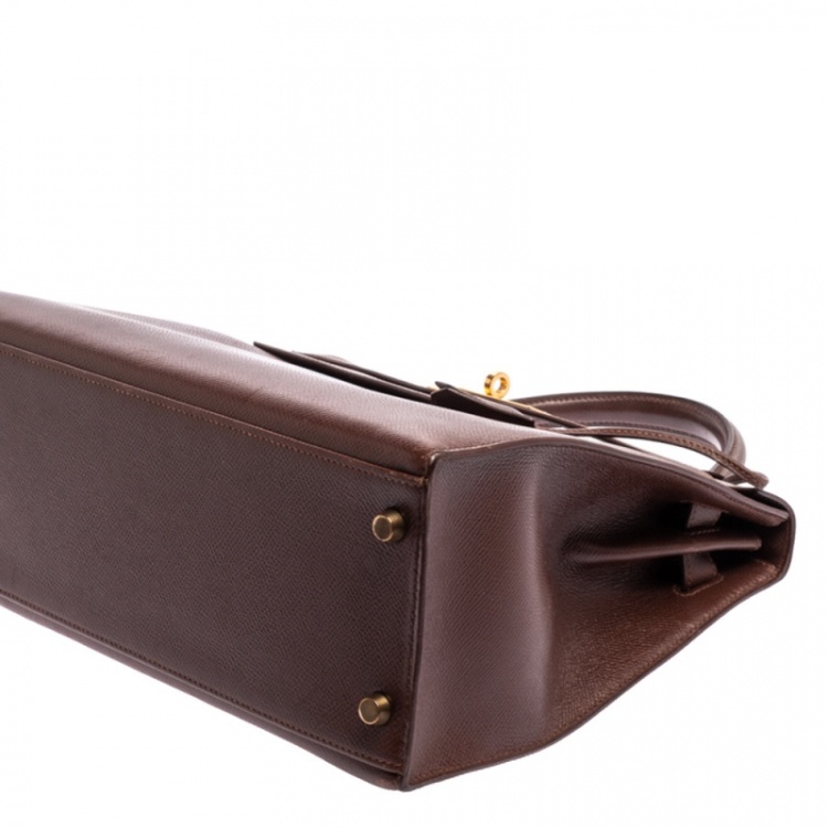 مملوكة مسبقًا Hermes Chocolat Courchevel Leather Gold Hardware Kelly Sellier 32 Bag