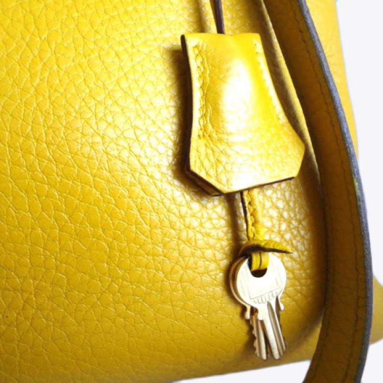 Pre Owned Hermes Kelly 32 Taurillon Clemence in Yellow