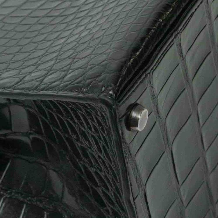 Pre Owned Hermes Black Porosus Crocodile Leather Gold Hardware Kelly Bag