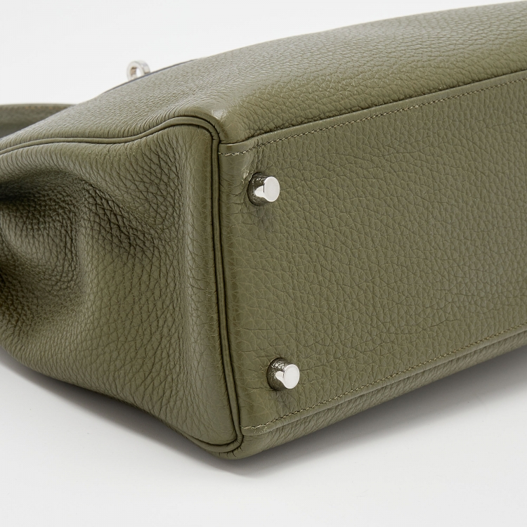 مملوكة مسبقًا Hermes Vert Veronese Togo Leather Palladium Finish Retourne Kelly 32 Bag