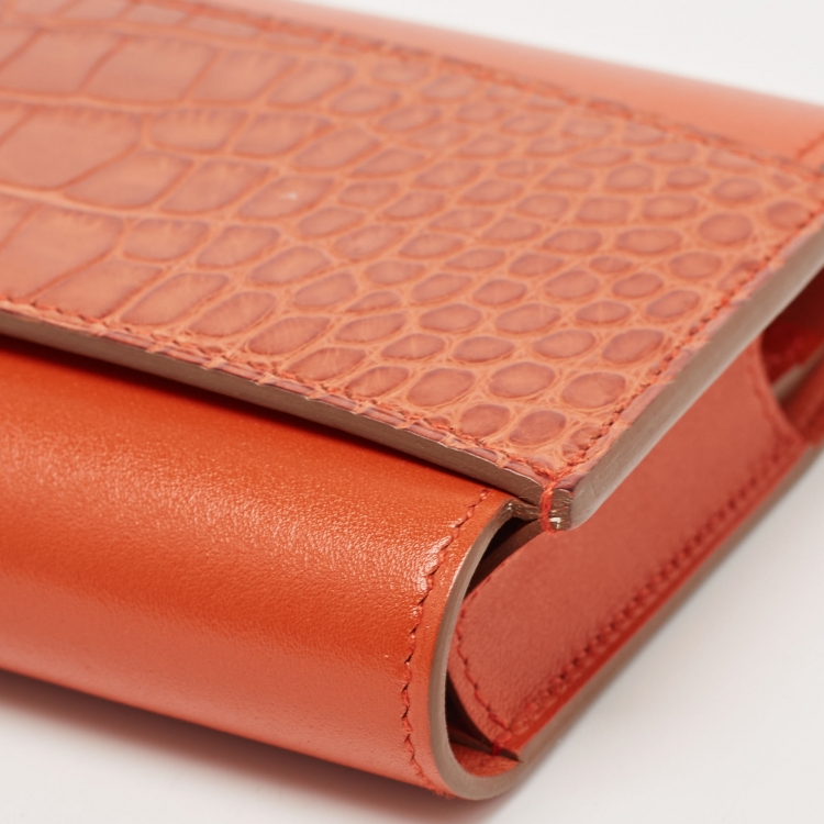 Pre Owned Hermes Sanguine Matte Alligator Mississippiensis and Tadelakt Leather Passant Long Wallet
