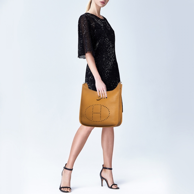 Pre Owned Hermes Natural Sable Taurillon Clemence Leather Evelyne III GM Bag