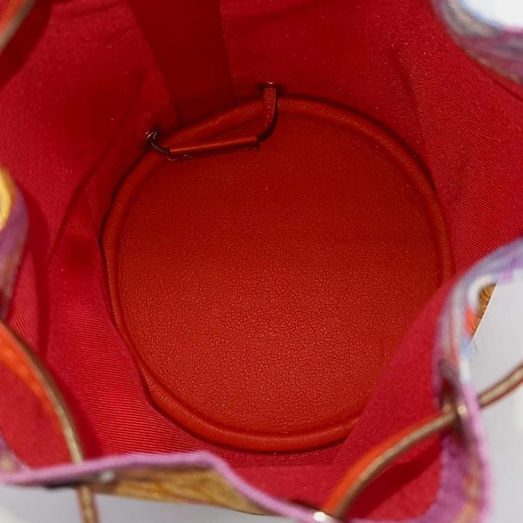 مملوكة مسبقًا Hermes silk Pouch bag