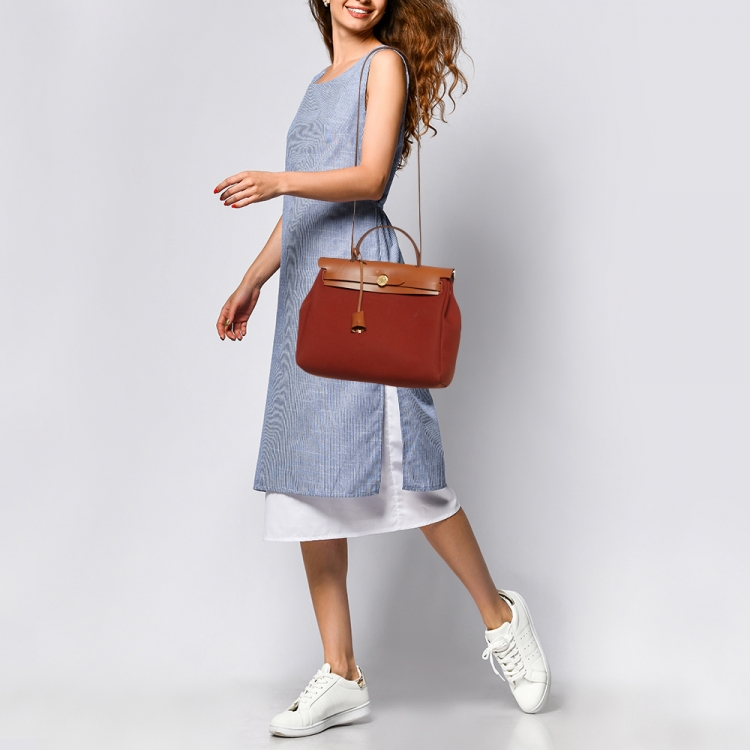 مملوكة مسبقًا Hermes Rouge H/Fauve Canvas and Leather Herbag Zip 31 Bag