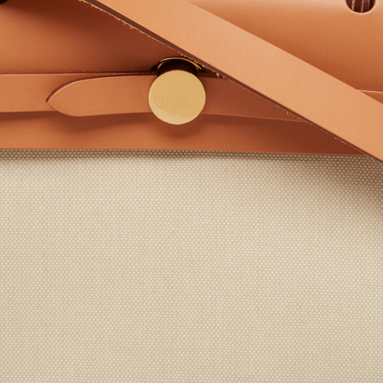 Pre Owned Hermès Naturel Vache Hunter Leather and Toile Canvas Herbag Zip 31 Bag