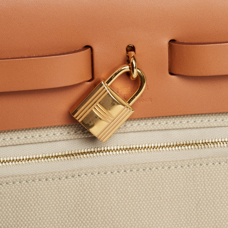 Pre Owned Hermès Naturel Vache Hunter Leather and Toile Canvas Herbag Zip 31 Bag