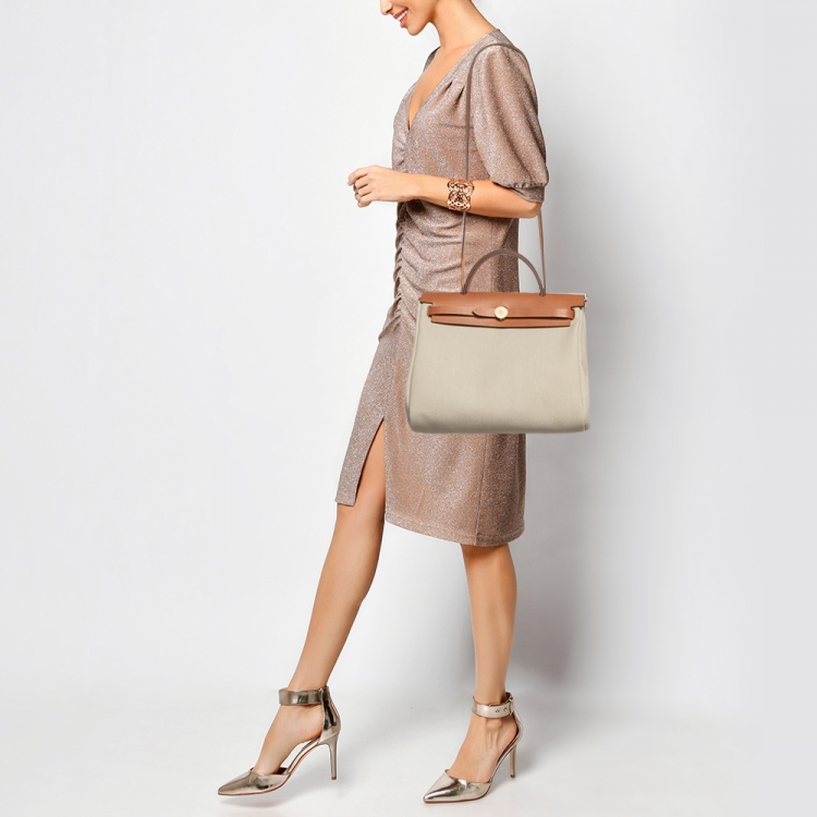 Pre Owned Hermès Naturel Vache Hunter Leather and Toile Canvas Herbag Zip 31 Bag