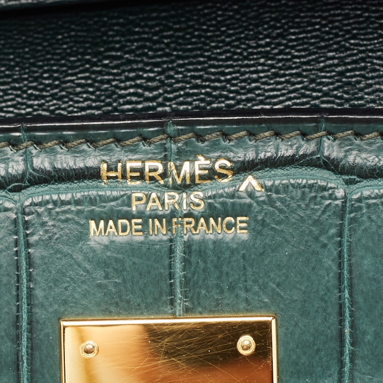 مملوكة مسبقًا Hermes Vert Fonce Matte Crocodile Porosus Gold Finish Birkin 40 Bag