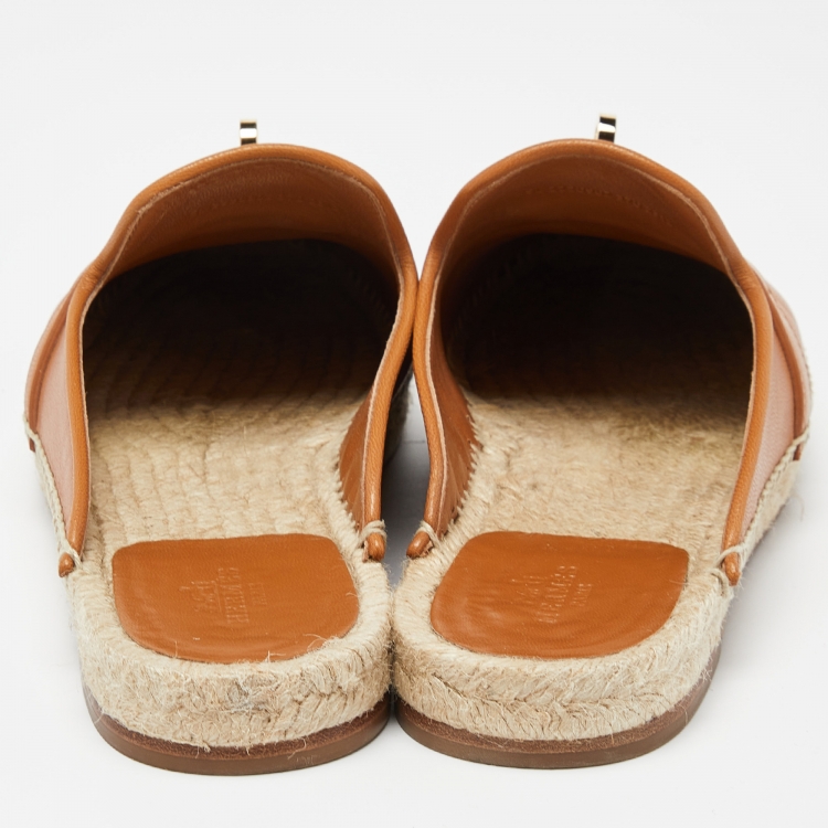 مملوكة مسبقًا Hermes Brown Leather Espadrille Flat Mules Size 37