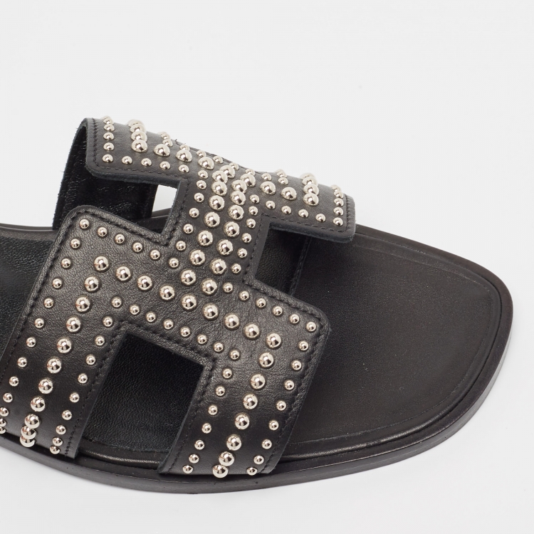 Pre Owned Hermès Black Leather Studded Oran Flat Slides Size 36