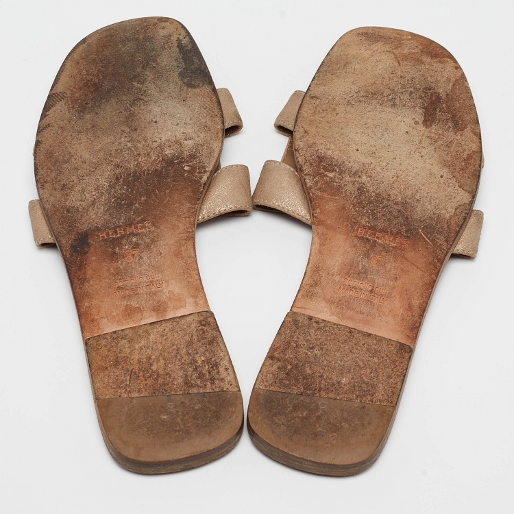 Pre Owned Hermes Metallic Textured Suede Oran Flat Slides Size 37