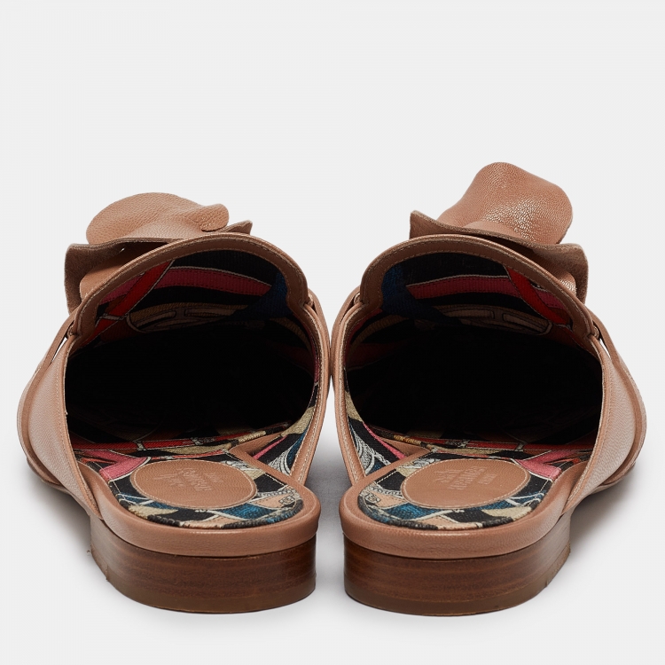 مملوكة مسبقًا Hermes Beige Leather Oz Flat Mules Size 37