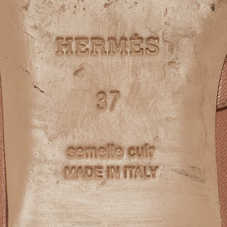 مملوكة مسبقًا Hermes Beige Leather Oz Flat Mules Size 37
