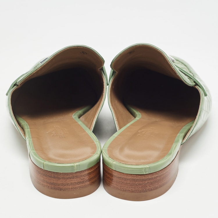 Pre Owned Hermes Green Crocodile Trocadero Mules Size 39  