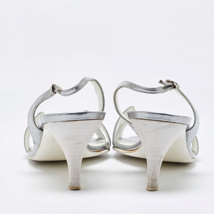 مملوكة مسبقًا Hermes Silver Leather Night Slingback Sandals Size 40.5