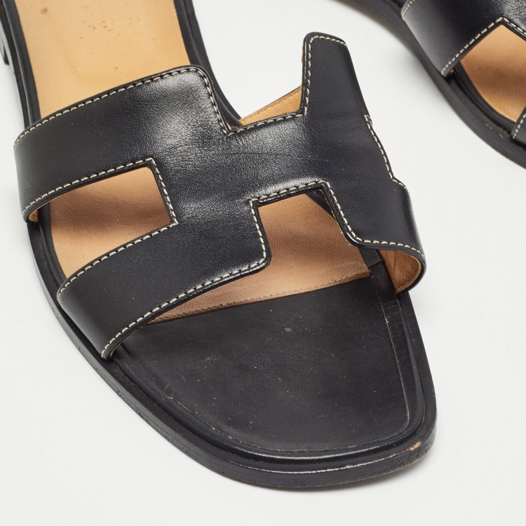 Pre Owned Hermes Black Leather Oran Flat Slides Size 42