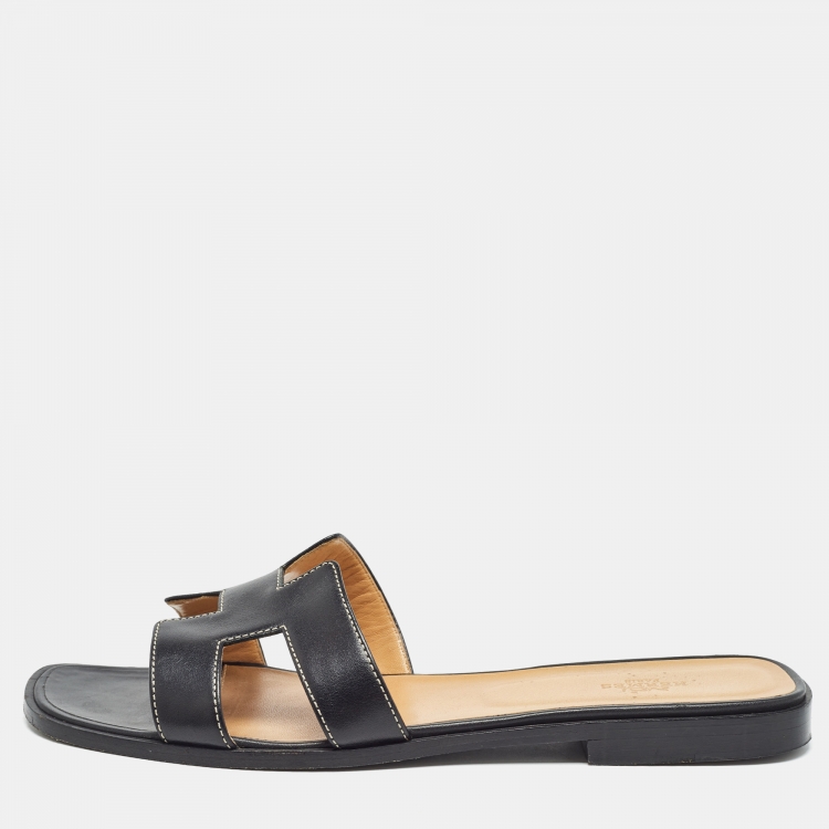 Pre Owned Hermes Black Leather Oran Flat Slides Size 42