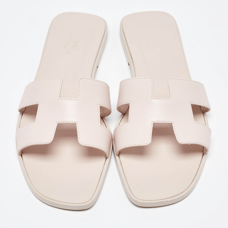 Pre Owned Hermès Pink Leather Oran Flat Slides Size 42