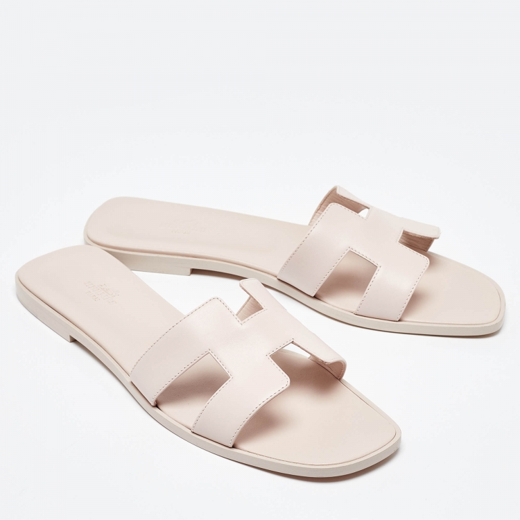 Pre Owned Hermès Pink Leather Oran Flat Slides Size 42