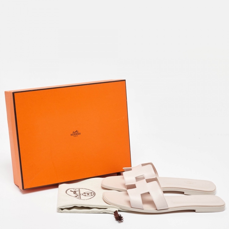 Pre Owned Hermès Pink Leather Oran Flat Slides Size 42