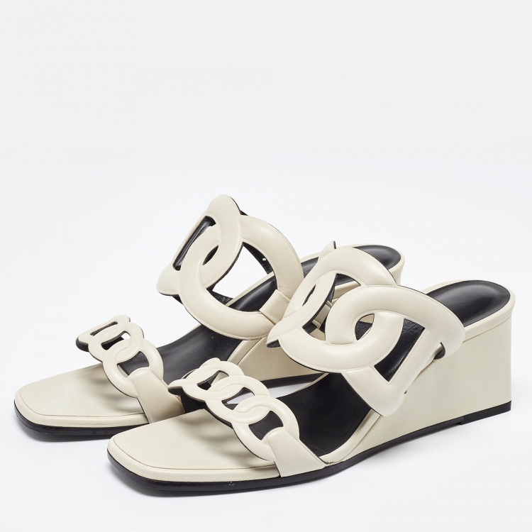Pre Owned Hermes Cream Leather Figari Sandals Size 38