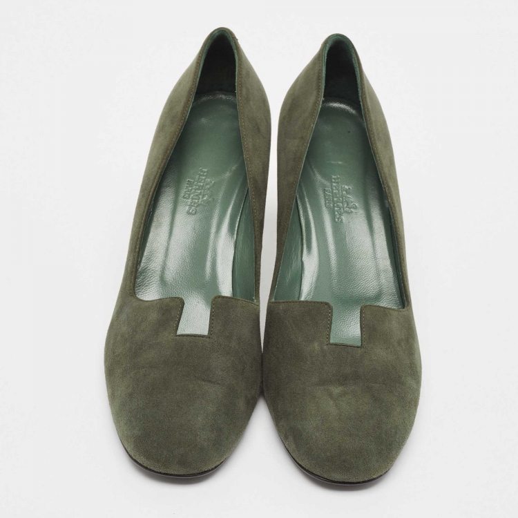 Pre Owned Hermes Olive Green Suede Cut Out Pumps Size 37.5