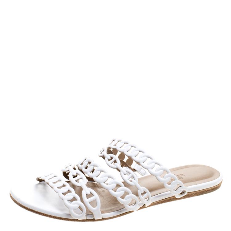 38 size footwear