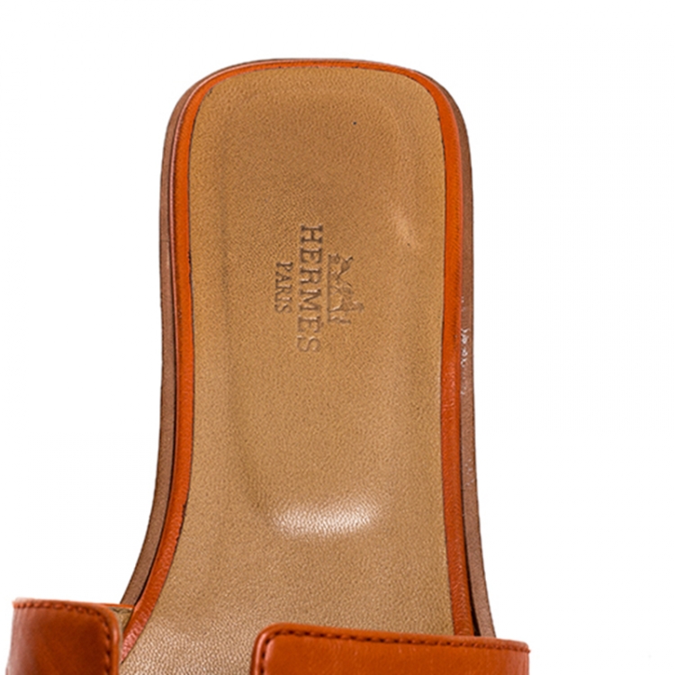 Pre Owned Hermes Orange Leather Oran Flat Slides Size 39