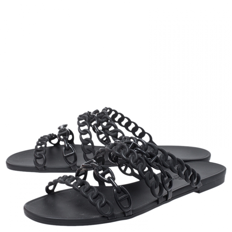 Pre Owned Hermes Black Rubber Chain Stappy Flats Size 40 