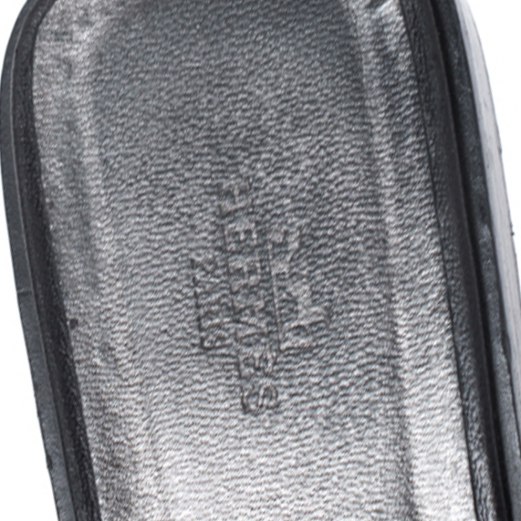 Pre Owned Hermes Metallic Silver Leather Oran Flat Slides Size 38.5