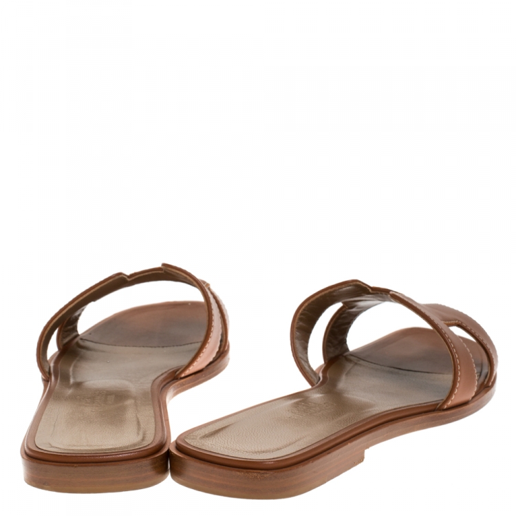Pre Owned Hermes Brown Leather Oran Flat Slides Size 38