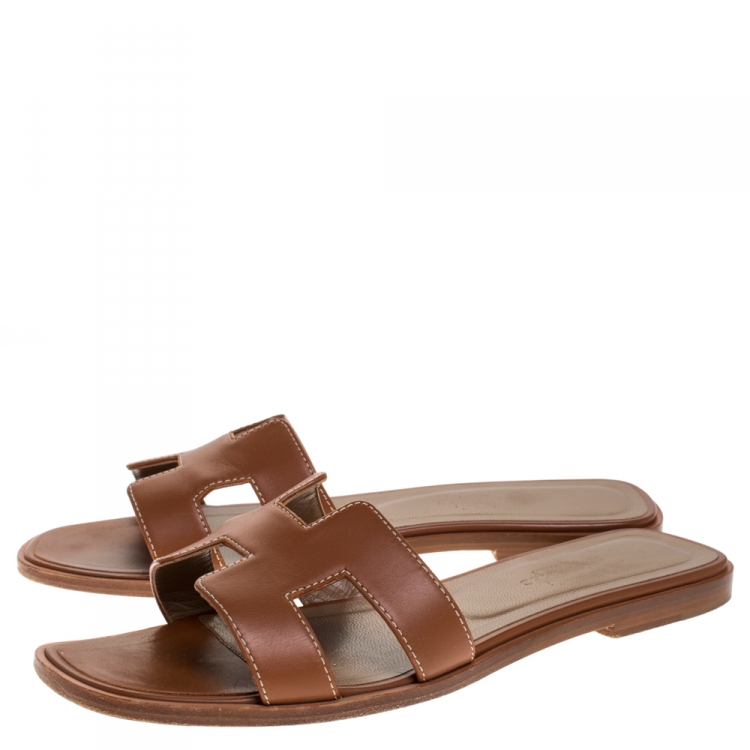 Pre Owned Hermes Brown Leather Oran Flat Slides Size 38