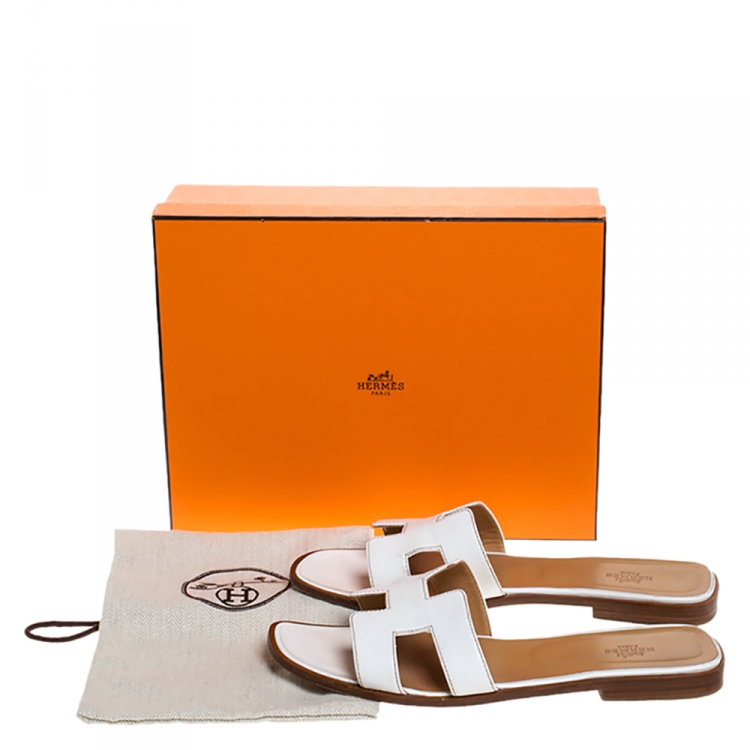 Pre Owned Hermes White Leather Oran Slide Sandals Size 40.5