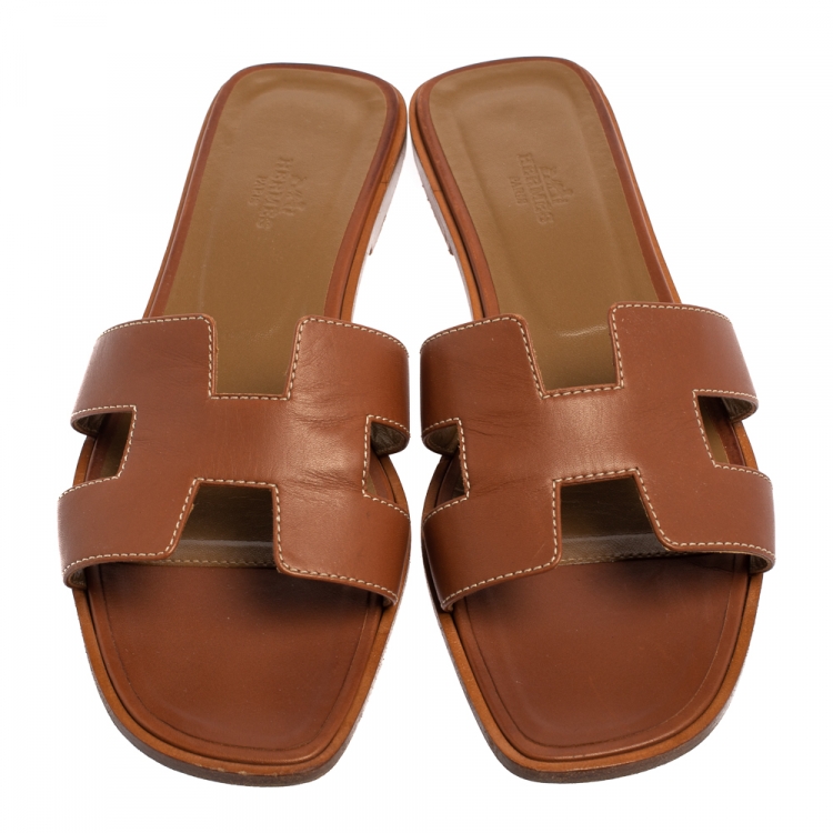 Pre Owned Hermes Brown Leather Oran Flat Slides Size 39.5