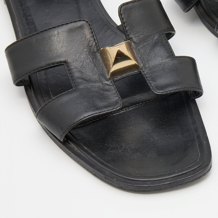 Pre Owned Hermes Black Leather Oran Embellished Flat Slides Size 38