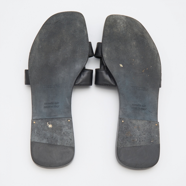 Pre Owned Hermes Black Leather Oran Embellished Flat Slides Size 38