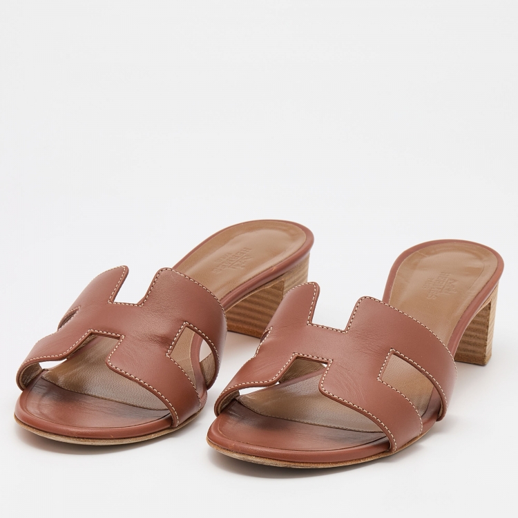 Pre Owned Hermes Brown Leather Oasis Slide Sandals Size 37.5