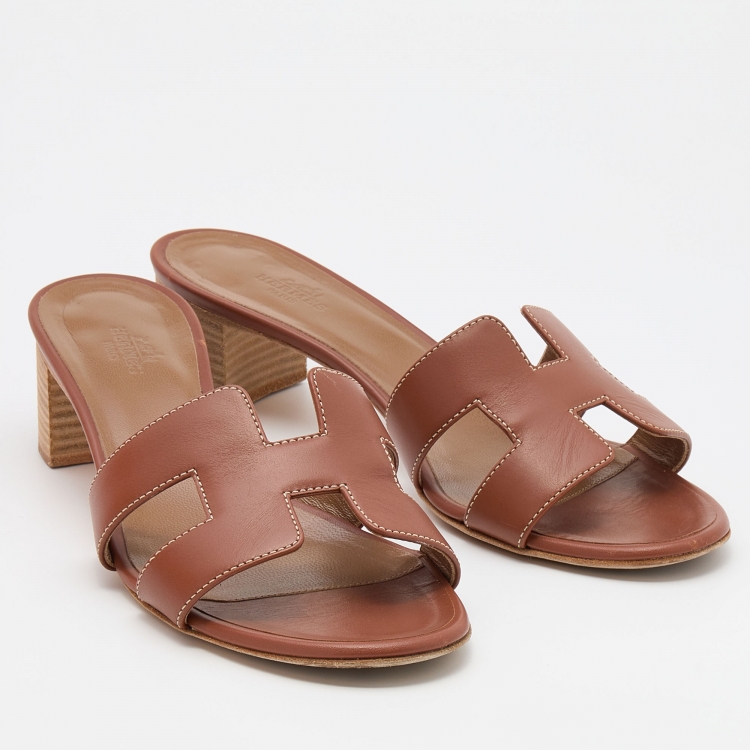 Pre Owned Hermes Brown Leather Oasis Slide Sandals Size 37.5