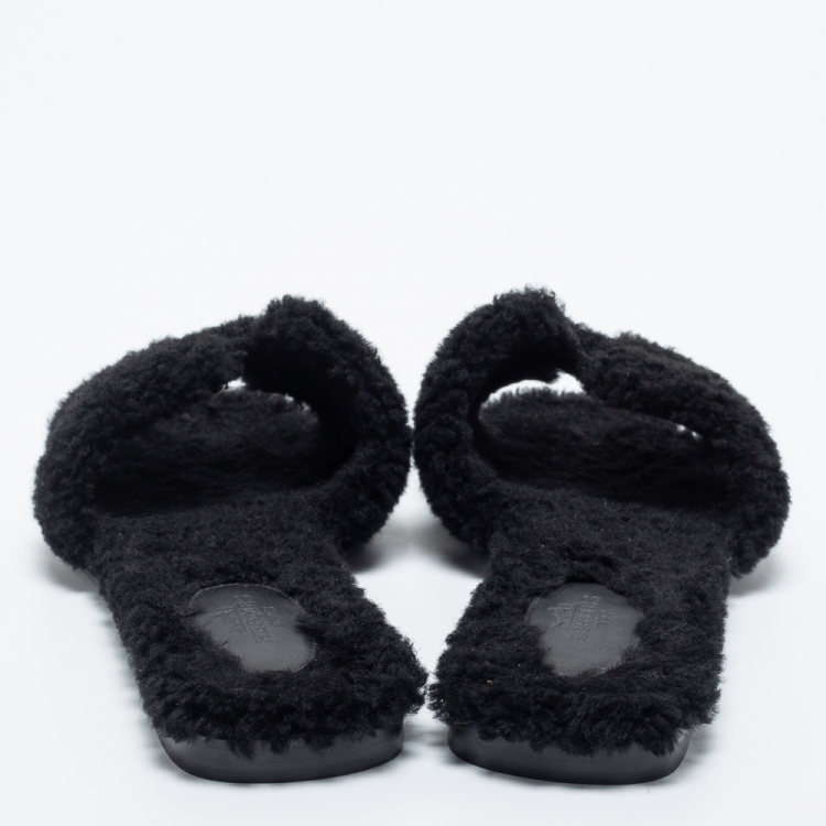 Pre Owned Hermes Black Shearling Fur Oran Flat Slides Size 39