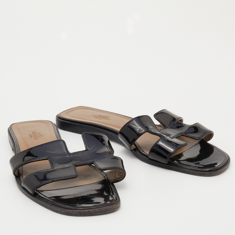 Pre Owned Hermès Black Patent Leather Oran Flat Slides Size 38.5