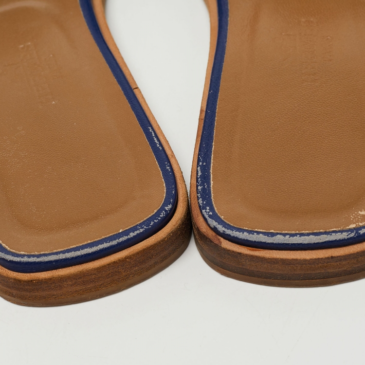 Pre Owned Hermes Navy Blue Leather Oran Flat Slides Size 37.5