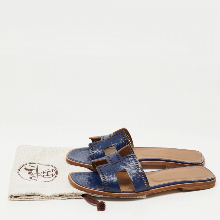 Pre Owned Hermes Navy Blue Leather Oran Flat Slides Size 37.5