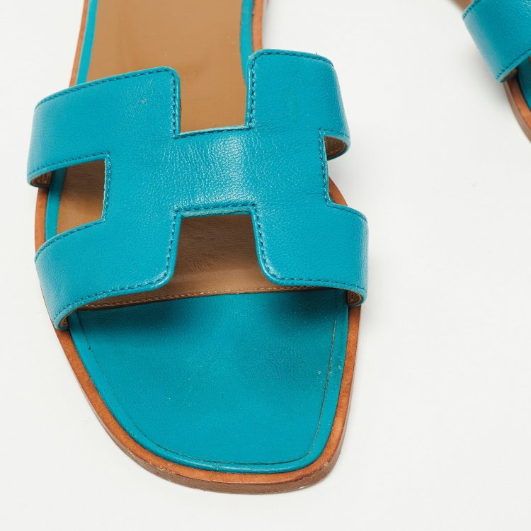 Pre Owned Hermes Blue Leather Oran Flat Slides Size 38.5