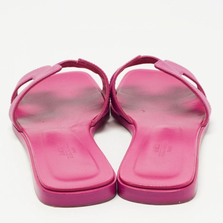 Pre Owned Hermes Pink Leather Oran Flat Slides Size 39