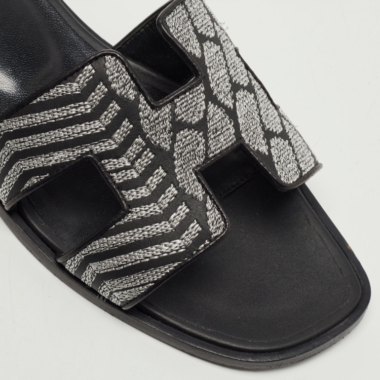 Pre Owned Hermes Black Embroidery Leather Oran Flat Slides Size 37