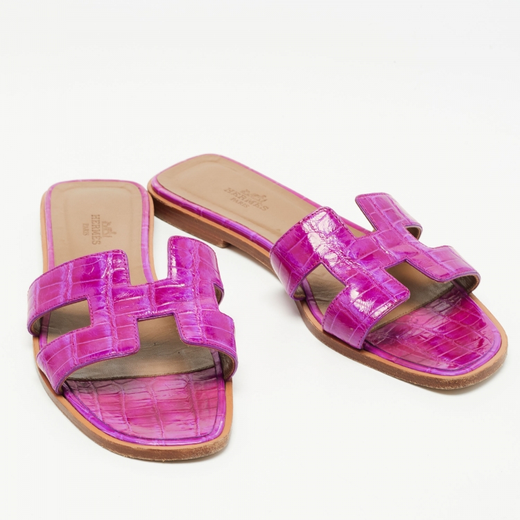 Pre Owned Hermes Magenta Croc Embossed Leather Oran Flat Slides Size 37